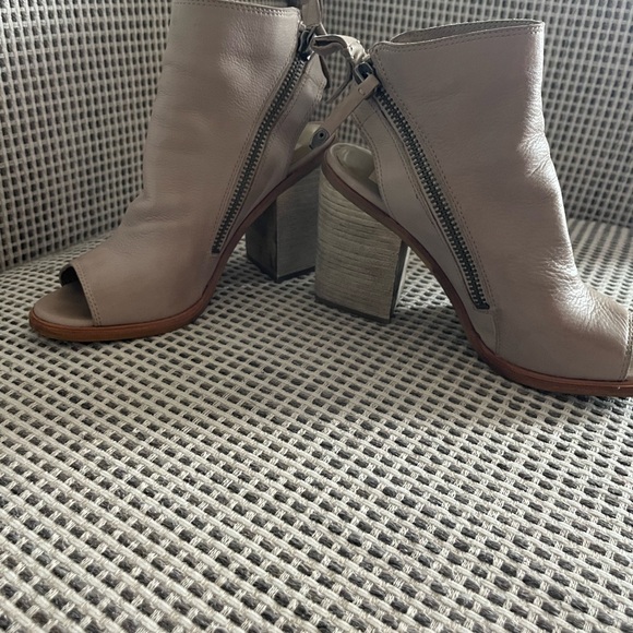 Dolce vita peep toe sandals block heel size 8.5 - Picture 4 of 9